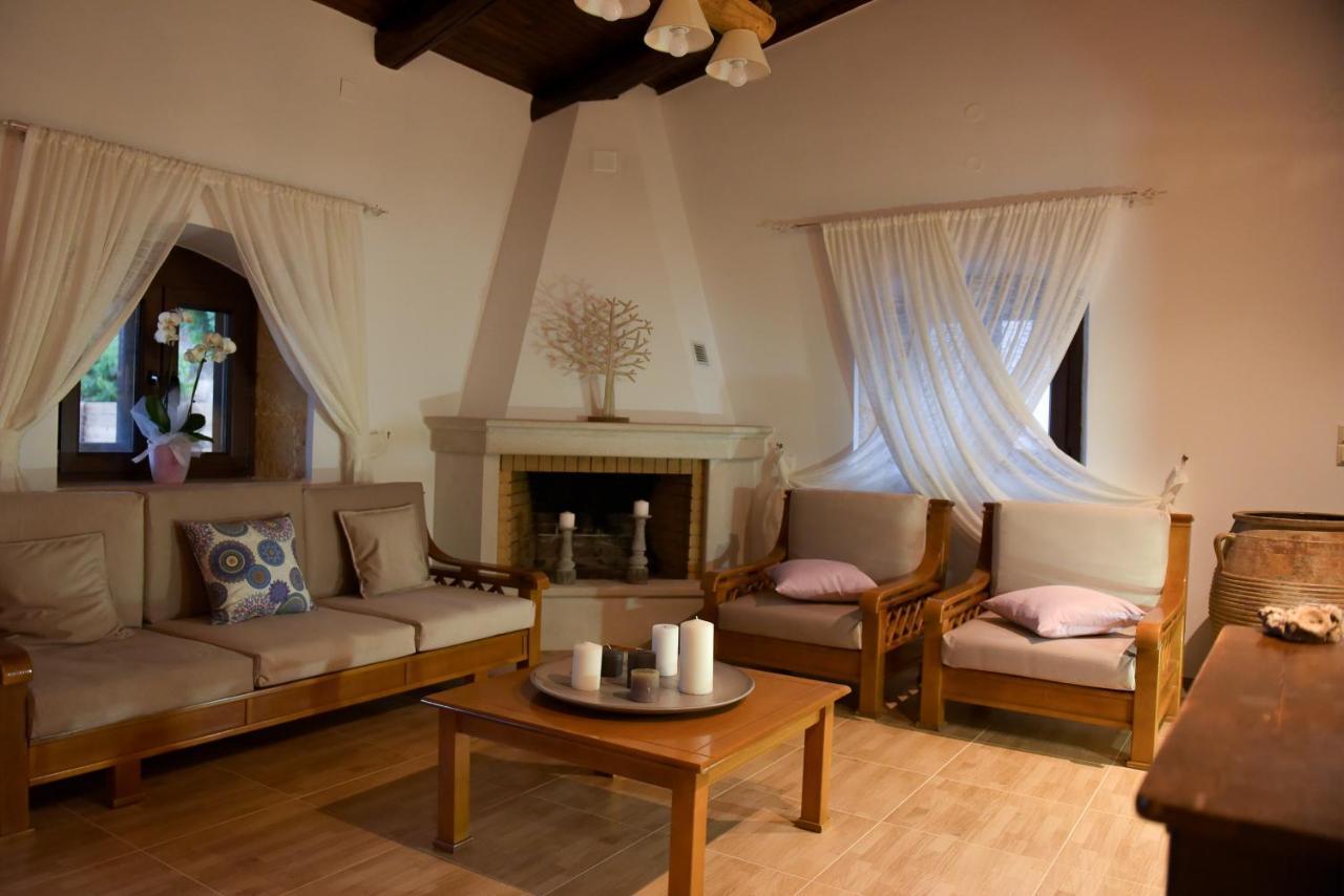 Villa Agia Rethymno Bagian luar foto